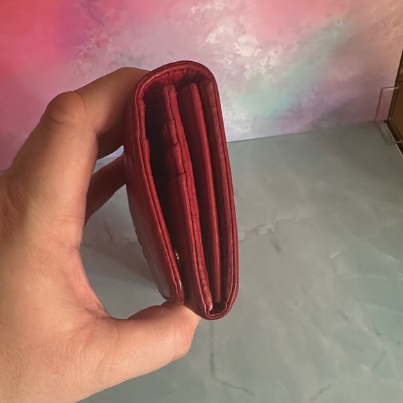 Tory Burch Red Leather Flap Continental Wallet with Gold Logo - Picture 5 of 13